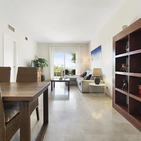 Διαμέρισμα Frontline 2bed Marina Bay Εστεπόνα